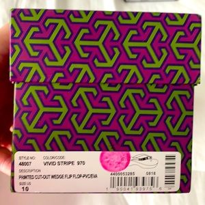 As new sz 10 Tory Burch  Color: vivid stripe 970